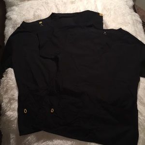 🎉50% OFF!🎉 Set of 2 wonderwinks XS scrub tops